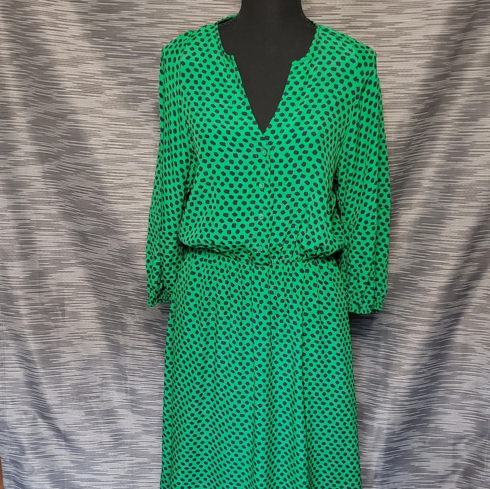 🆕 Banana Republic V-Neck Spring Dress